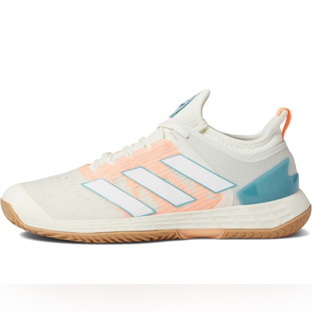 Adidas Women’s Adizero Ubersonic 4 sneaker Size 7